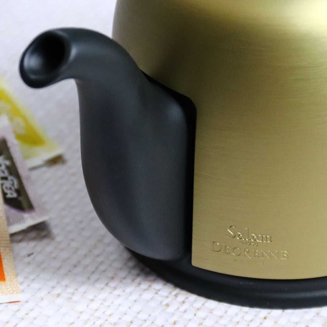 Salam Black Teapot Cupper Lid 4 cups | DEGRENNE