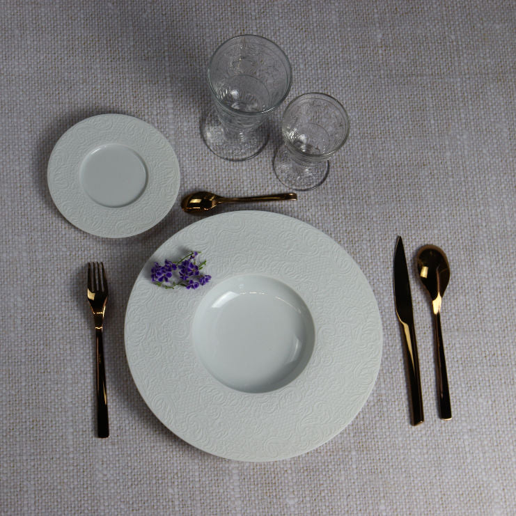 3 round saucers 15.8cm white porcelain - Degrenne