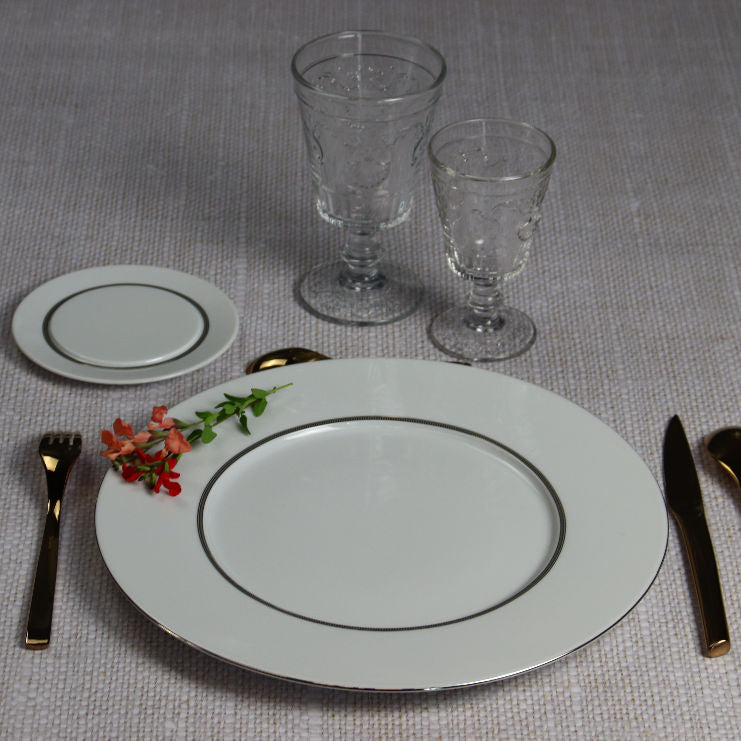 6 Round presentation plates 32 cm with rim