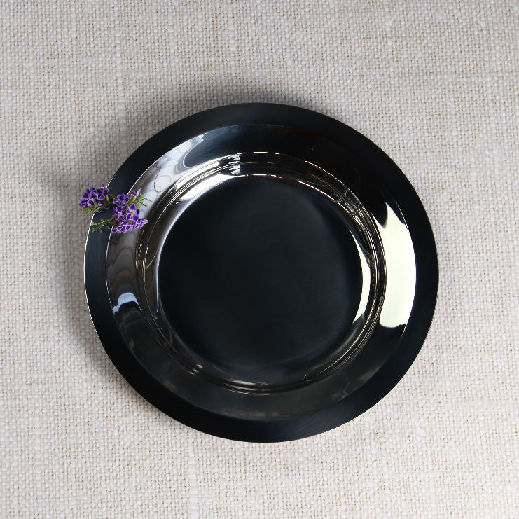 Degrenne Round deep dish on linen with Blue Flower Topshot