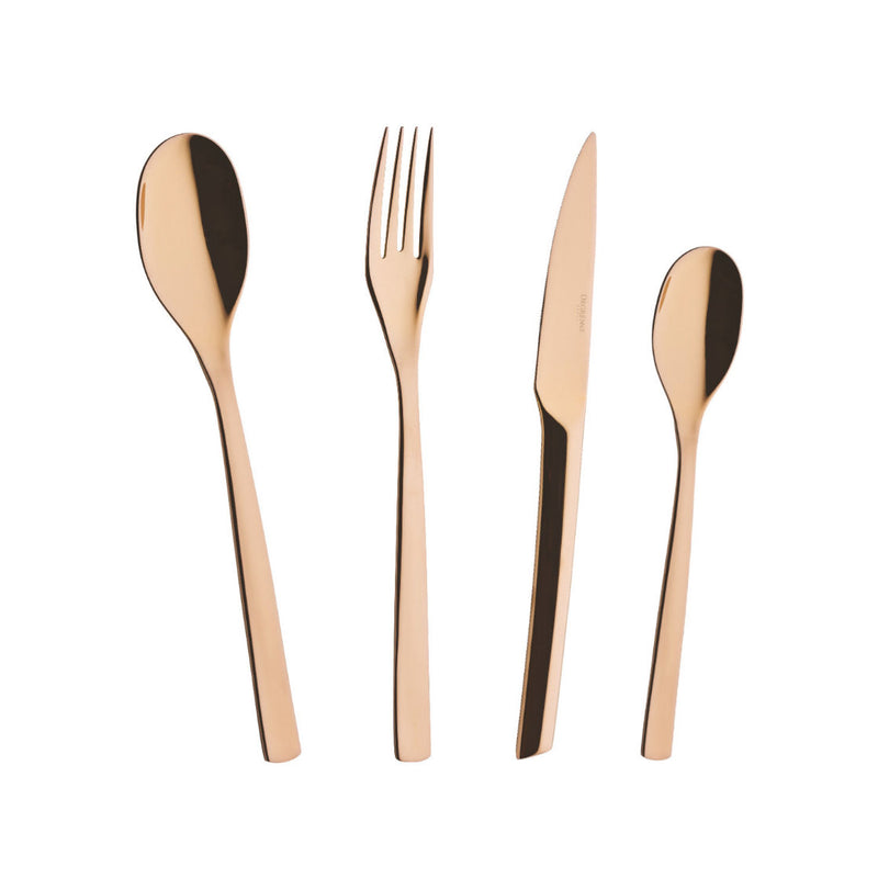 Spoon, fork, knife and spoon whith white wall